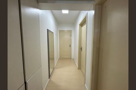 Apartamento à venda com 65m², 2 quartos e sem vagaCorredor