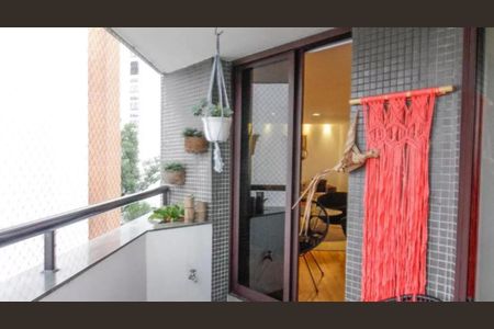 Apartamento à venda com 280m², 4 quartos e 3 vagasFoto 02