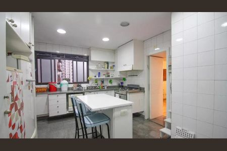 Apartamento à venda com 280m², 4 quartos e 3 vagasFoto 27