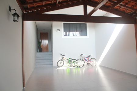 Casa à venda com 170m², 3 quartos e 4 vagasGaragem