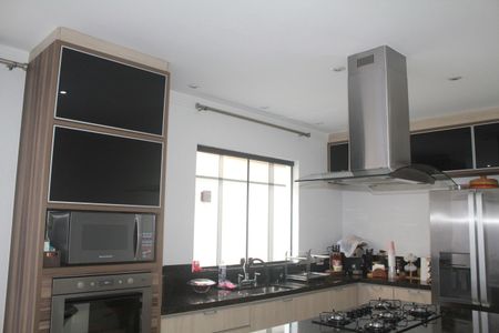 Casa à venda com 170m², 3 quartos e 4 vagasCozinha