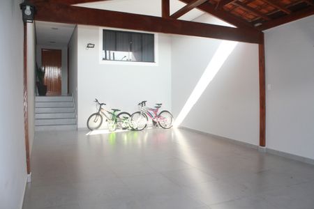 Casa à venda com 170m², 3 quartos e 4 vagasGaragem