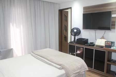 Casa à venda com 170m², 3 quartos e 4 vagasSuíte