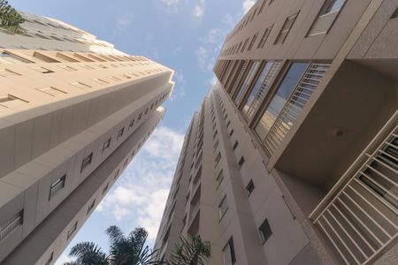 Apartamento à venda com 76m², 3 quartos e 1 vaga Apartamento à venda com 76m², 3 quartos e 1 vagaÁrea comum