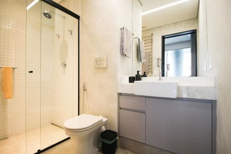 Apartamento à venda com 63m², 1 quarto e sem vagaBanheiro da Suíte