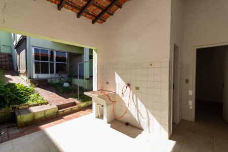 Casa à venda com 187m², 3 quartos e 2 vagas Casa à venda com 187m², 3 quartos e 2 vagasÁrea comum