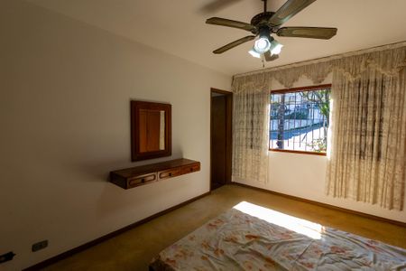 Casa à venda com 187m², 3 quartos e 2 vagas Casa à venda com 187m², 3 quartos e 2 vagasQuarto 1 - Suíte