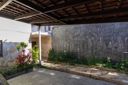 Casa à venda com 187m², 3 quartos e 2 vagas Casa à venda com 187m², 3 quartos e 2 vagasGaragem