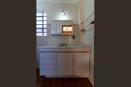 Casa à venda com 187m², 3 quartos e 2 vagas Casa à venda com 187m², 3 quartos e 2 vagasBanheiro da Suíte