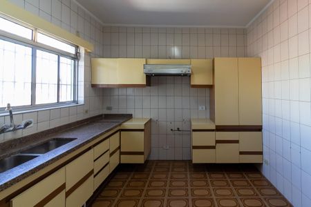 Casa à venda com 187m², 3 quartos e 2 vagas Casa à venda com 187m², 3 quartos e 2 vagasCozinha