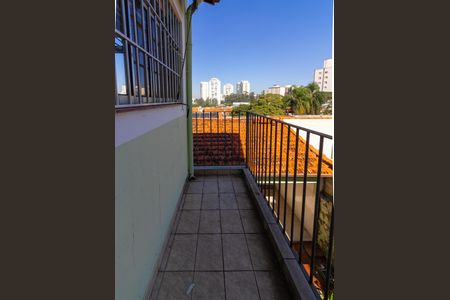 Casa à venda com 187m², 3 quartos e 2 vagas Casa à venda com 187m², 3 quartos e 2 vagasVaranda da Área de Serviço