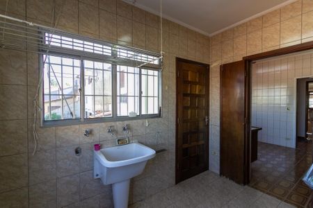 Casa à venda com 187m², 3 quartos e 2 vagas Casa à venda com 187m², 3 quartos e 2 vagasÁrea de Serviço