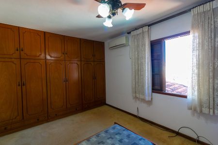 Casa à venda com 187m², 3 quartos e 2 vagas Casa à venda com 187m², 3 quartos e 2 vagasQuarto 2