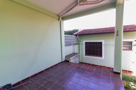 Casa à venda com 187m², 3 quartos e 2 vagas Casa à venda com 187m², 3 quartos e 2 vagasÁrea comum