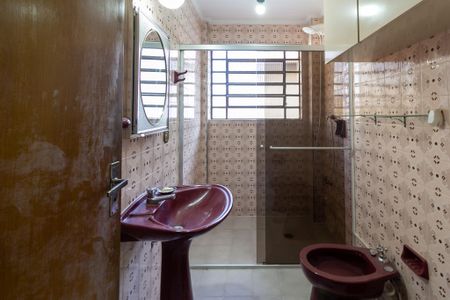 Casa à venda com 187m², 3 quartos e 2 vagas Casa à venda com 187m², 3 quartos e 2 vagasBanheiro Social