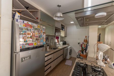 Apartamento para alugar com 72m², 3 quartos e 2 vagas Apartamento para alugar com 72m², 3 quartos e 2 vagasCozinha e Área de Serviço