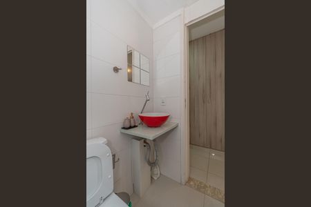 Apartamento para alugar com 72m², 3 quartos e 2 vagas Apartamento para alugar com 72m², 3 quartos e 2 vagasBanheiro