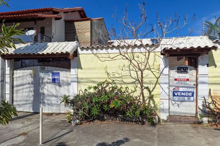 Casa à venda com 396m², 2 quartos e 2 vagasFachada