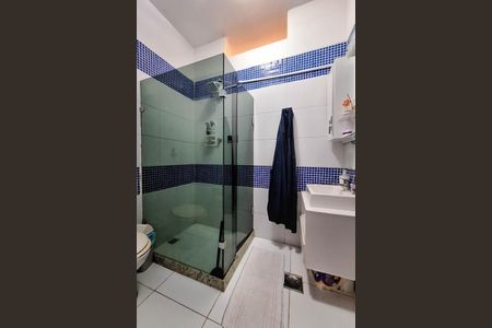 Casa à venda com 396m², 2 quartos e 2 vagasBanheiro Social