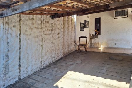 Casa à venda com 396m², 2 quartos e 2 vagasGaragem