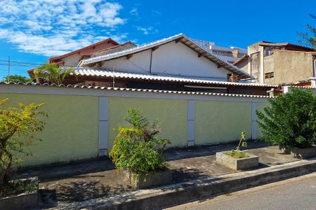 Casa à venda com 396m², 2 quartos e 2 vagasFachada
