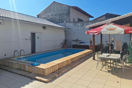 Casa à venda com 396m², 2 quartos e 2 vagasQuintal