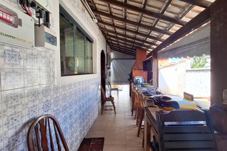 Casa à venda com 396m², 2 quartos e 2 vagasQuintal