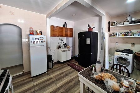 Casa à venda com 396m², 2 quartos e 2 vagasCozinha