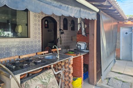 Casa à venda com 396m², 2 quartos e 2 vagasQuintal