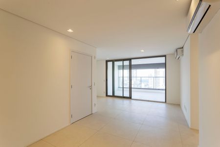 Apartamento à venda com 115m², 2 quartos e 2 vagasSala