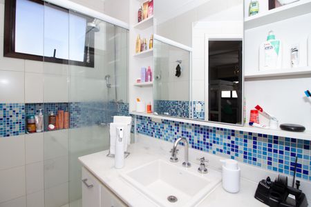 Apartamento à venda com 227m², 3 quartos e 3 vagasBanheiro