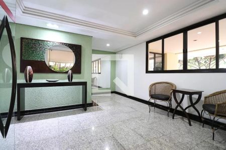 Apartamento à venda com 227m², 3 quartos e 3 vagasHall