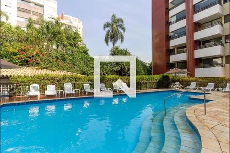 Apartamento à venda com 227m², 3 quartos e 3 vagasÁrea comum - Piscina