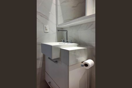 Apartamento à venda com 105m², 3 quartos e 2 vagasBanheiro da Suíte 2