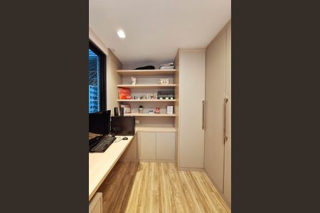 Apartamento à venda com 105m², 3 quartos e 2 vagasQuarto 1