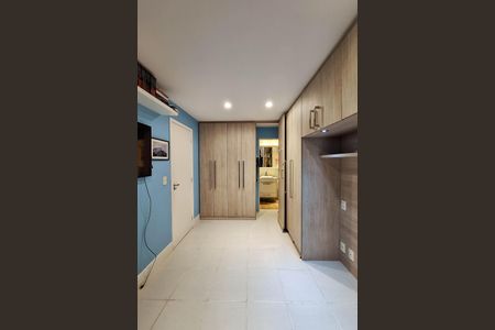 Apartamento à venda com 105m², 3 quartos e 2 vagasSuíte 2