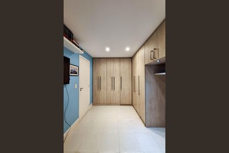 Apartamento à venda com 105m², 3 quartos e 2 vagasSuíte 2