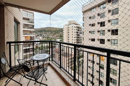 Apartamento à venda com 105m², 3 quartos e 2 vagasVaranda da Sala