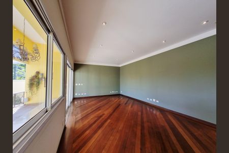 Casa de condomínio à venda com 754m², 4 quartos e 4 vagas Casa de condomínio à venda com 754m², 4 quartos e 4 vagasSala