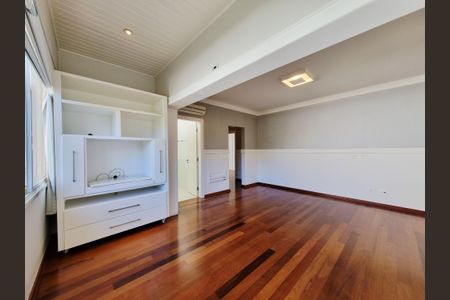 Casa de condomínio à venda com 754m², 4 quartos e 4 vagas Casa de condomínio à venda com 754m², 4 quartos e 4 vagasSuíte 1