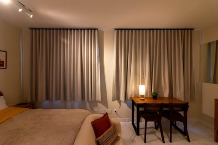 Studio para alugar com 28m², 1 quarto e 1 vaga Studio para alugar com 28m², 1 quarto e 1 vagaStudio