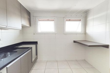 Apartamento para alugar com 58m², 2 quartos e 1 vaga Apartamento para alugar com 58m², 2 quartos e 1 vagaCozinha e Área de Serviço