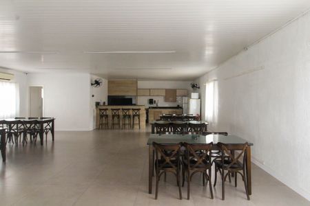 Casa de condomínio à venda com 120m², 3 quartos e 3 vagas Casa de condomínio à venda com 120m², 3 quartos e 3 vagasÁrea comum - Salão de festas