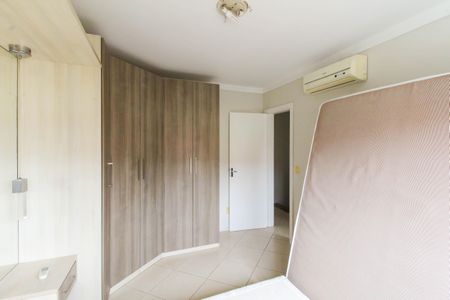 Casa de condomínio à venda com 120m², 3 quartos e 3 vagas Casa de condomínio à venda com 120m², 3 quartos e 3 vagasQuarto 2