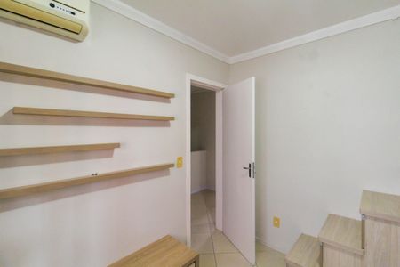 Casa de condomínio à venda com 120m², 3 quartos e 3 vagas Casa de condomínio à venda com 120m², 3 quartos e 3 vagasQuarto 3