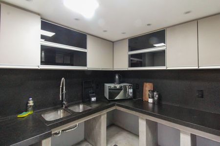 Casa de condomínio à venda com 120m², 3 quartos e 3 vagas Casa de condomínio à venda com 120m², 3 quartos e 3 vagasCozinha