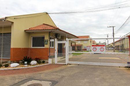 Casa de condomínio à venda com 120m², 3 quartos e 3 vagas Casa de condomínio à venda com 120m², 3 quartos e 3 vagasFachada e portaria