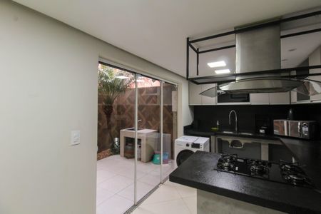 Casa de condomínio à venda com 120m², 3 quartos e 3 vagas Casa de condomínio à venda com 120m², 3 quartos e 3 vagasCozinha