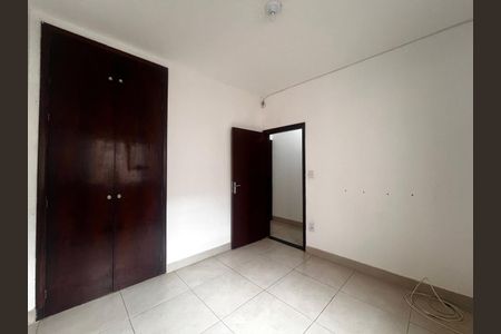 Casa à venda com 153m², 3 quartos e 2 vagas Casa à venda com 153m², 3 quartos e 2 vagasQuarto 2