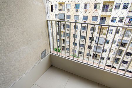 Apartamento para alugar com 64m², 2 quartos e 1 vaga Apartamento para alugar com 64m², 2 quartos e 1 vagaSacada/Sala